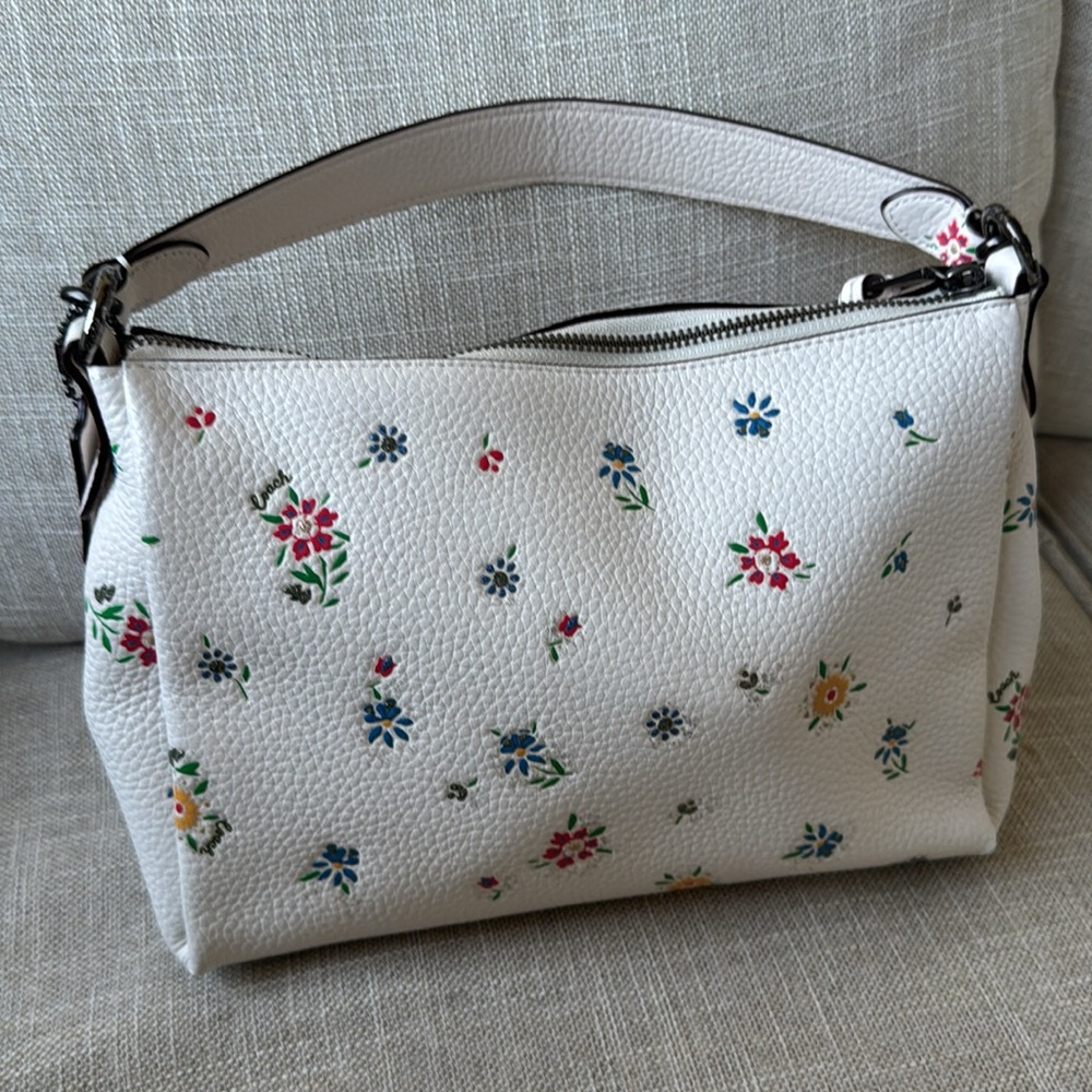 Coach Shay Crossbody Bag With Wildflower Print pebbled leather - Picture 4 of 17